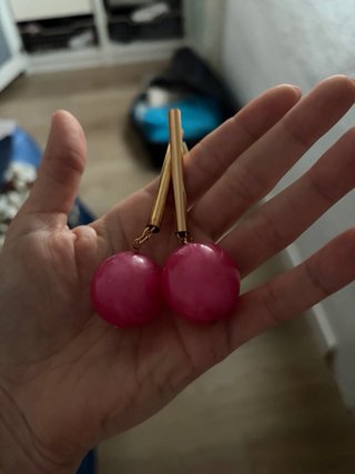 Pendientes Zara dorados con bolitas rosas