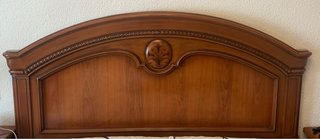 Dormitorio completo de madera
