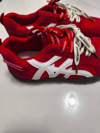 Zapatillas Barefoot Rojas y Blancas