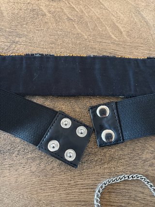 Set de Bolso y Cinturón con Abalorios