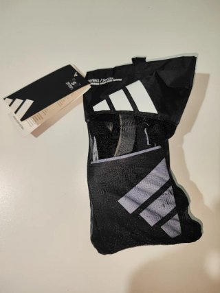 Adidas Canilleras Fútbol Talla S