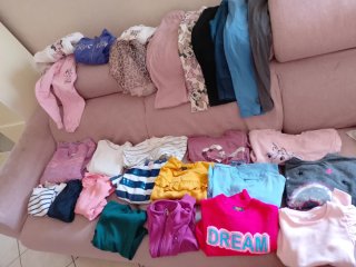 Lotto vestiti bambina 4-5 anni