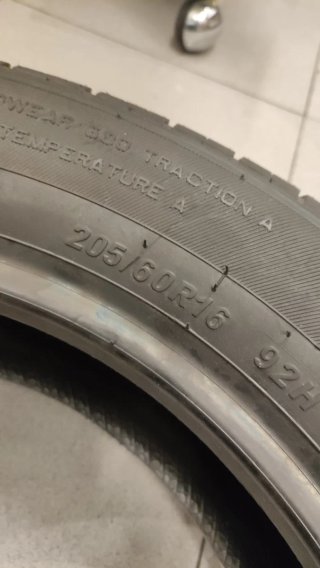 Neumático 205/55 R16