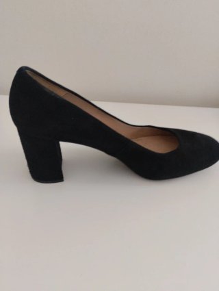 Zapatos de tacón Unisa negros