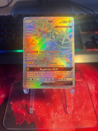 Carta Pokémon Xurkitree GX Rainbow