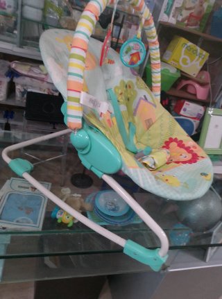 Balancín verde, buen estado.Venta en persona.