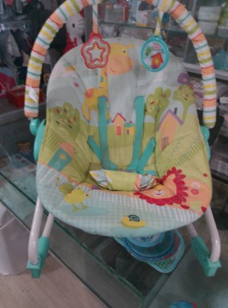 Balancín verde, buen estado.Venta en persona.