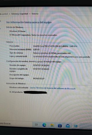 Ordenador de Torre Medion con teclado y ratón