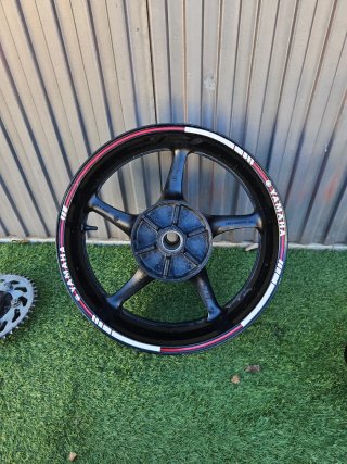 Juego de llantas Yamaha R6 originales.