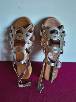 Sandalias Oh My Sandals plateadas