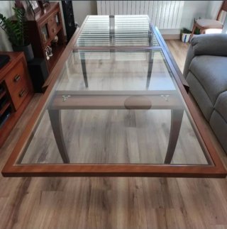 Conjunto de mesa y 6 sillas