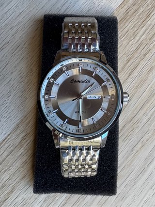 Reloj Analógico Comudir de Acero Plateado