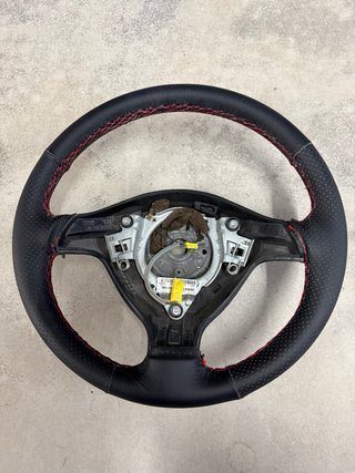 Volante Seat Leon MK1 FR Negro con Costuras Rojas