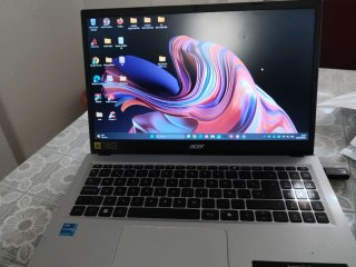 Portátil Acer Aspire 3