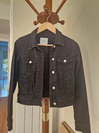 Cazadora vaquera negra Mango XS