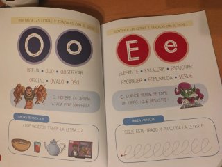 Aprendo a leer con Marvel super hero adventures...