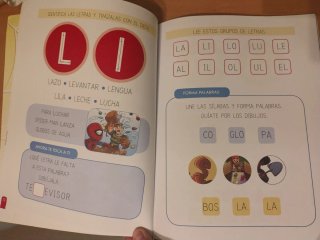 Aprendo a leer con Marvel super hero adventures...