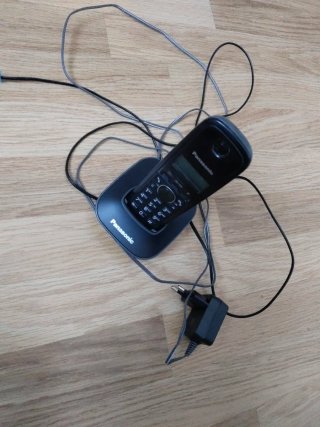 Teléfono Inalámbrico Panasonic TG1611SP