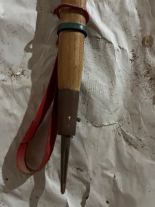 Piolet Antiguo de Madera para Colección