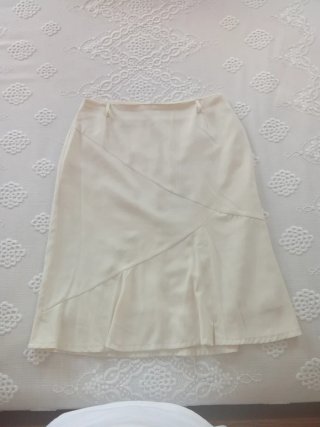 Falda beige mujer