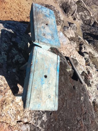 2 Taburetes Antiguos de Madera