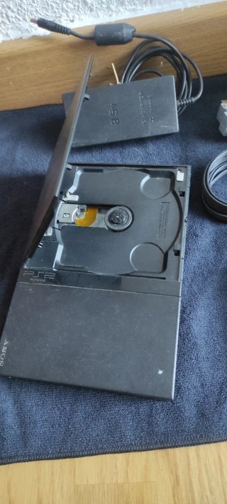 PlayStation 2 + extras