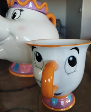 Tetera Sra. Potts y Taza Chip Disney