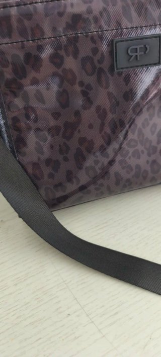 Bolso animal print como nuevo