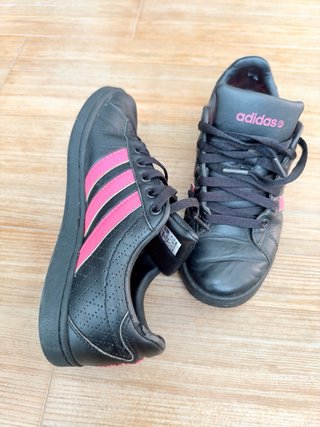 Ténis Adidas Preto e Rosa, n.° 38