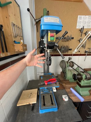 Taladro de columna HBM 16