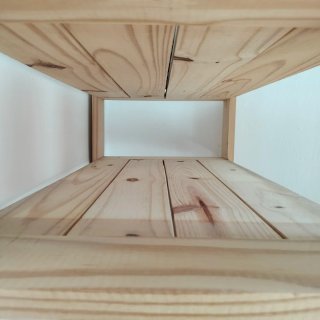 Estantería de madera