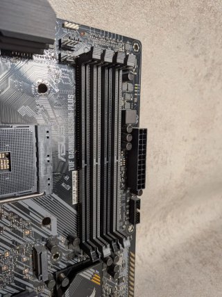 Pack Placa Base B550M + Ryzen 7 3800X + 16GB RAM