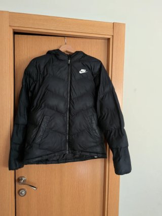 Plumífero Nike Negro Talla XL (158-170)