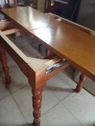 Mesa de Comedor Extensible de Madera