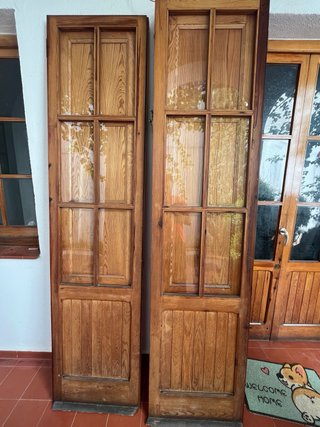 Puerta balconera de madera