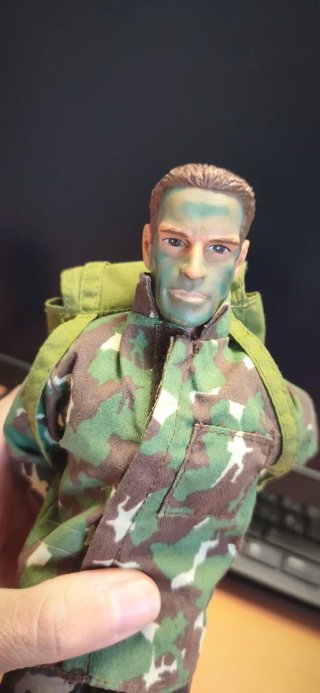 SOLDADO CAMUFLAJE