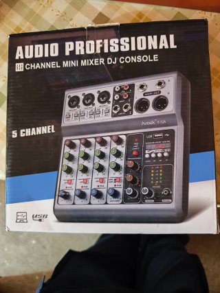 Mezclador Audio Profesional Aveek 5 Channel