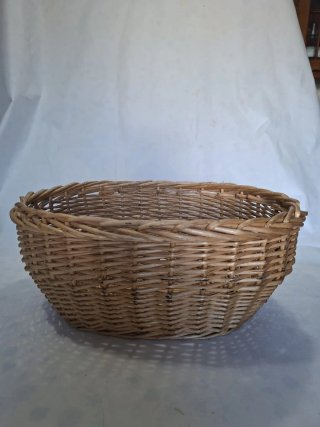 Cesto de Mimbre Antiguo