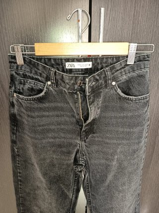 Pantalón Vaquero Zara negro Talla 36