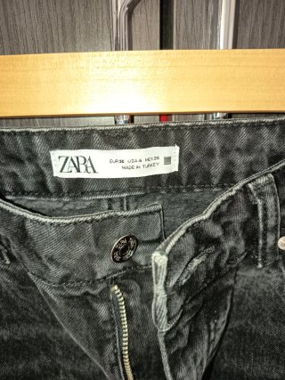 Pantalón Vaquero Zara negro Talla 36