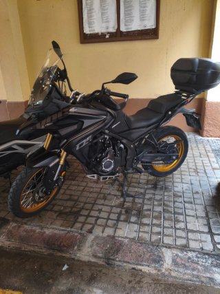 Voge 525 DSX Black Knight | Ixil Race | Garantía
