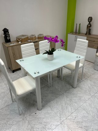 Mesa comedor 4 sillas blancas - Nuevo