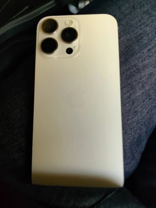 iPhone 16 Pro Max