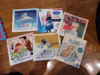 3 libros en mayúsculas para aprender a leer