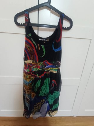 Vestido Desigual Talla M. Muy poco usado.