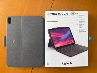Logitech Combo Touch para iPad 10