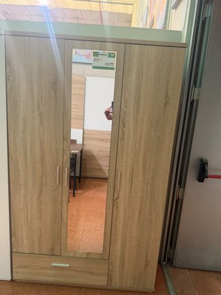 Armario de Dormitorio 3 Puertas con Espejo