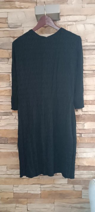Vestido Negro con Cremallera