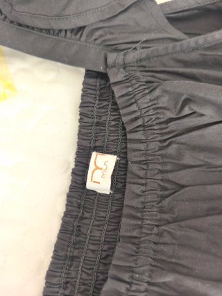 Vestido Milano Negro elástico de algodón negro .
