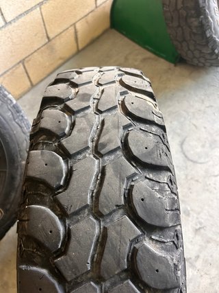 Llantas desplazadas y Ruedas GOODRIDE RADIAL M/T